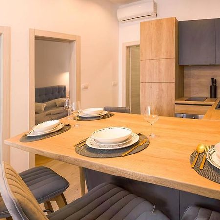 Luksuzni Apartman Ribica U Samom Centru Grada Spalato Esterno foto